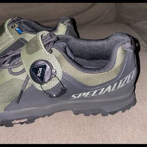 Brand new cycling shoes